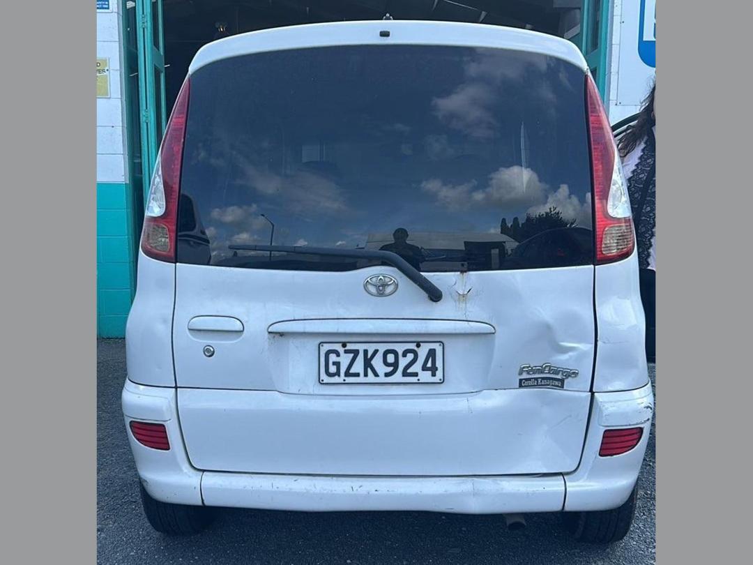 Photo '6' of Toyota Funcargo X