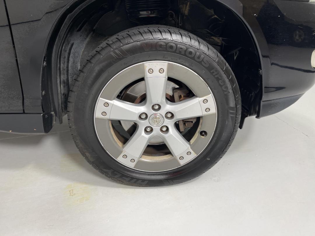 Photo '9' of Toyota Harrier Photo '9' of Toyota Harrier