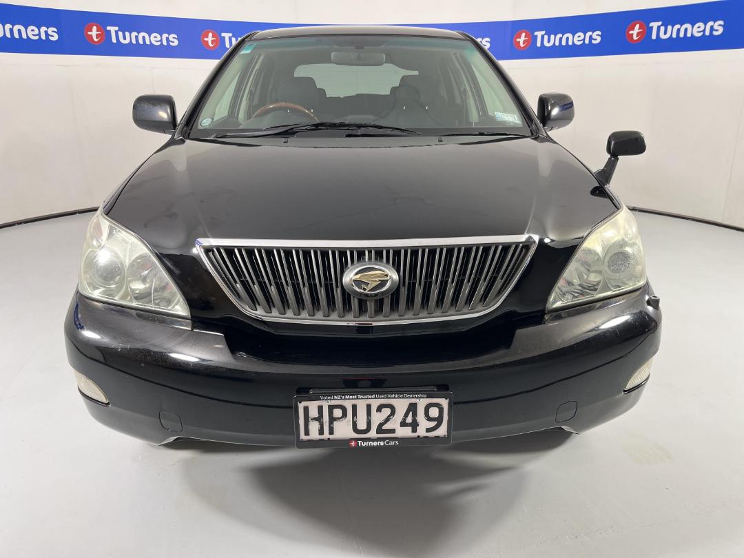 Photo '2' of Toyota Harrier Photo '2' of Toyota Harrier