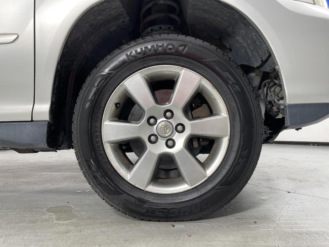 Photo '9' of Toyota Harrier Photo '9' of Toyota Harrier