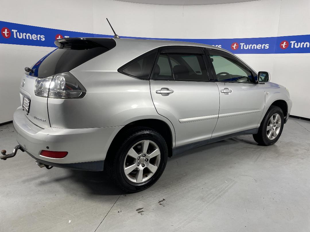 Photo '7' of Toyota Harrier Photo '7' of Toyota Harrier