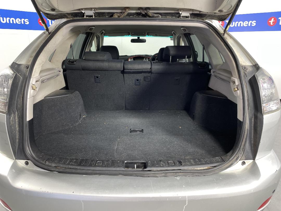 Photo '14' of Toyota Harrier Photo '14' of Toyota Harrier