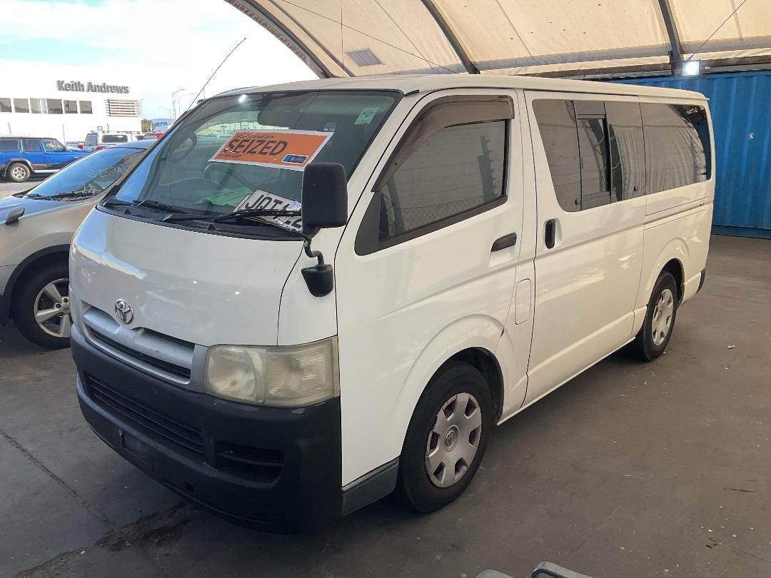 Photo '7' of Toyota Hiace Regius ACE