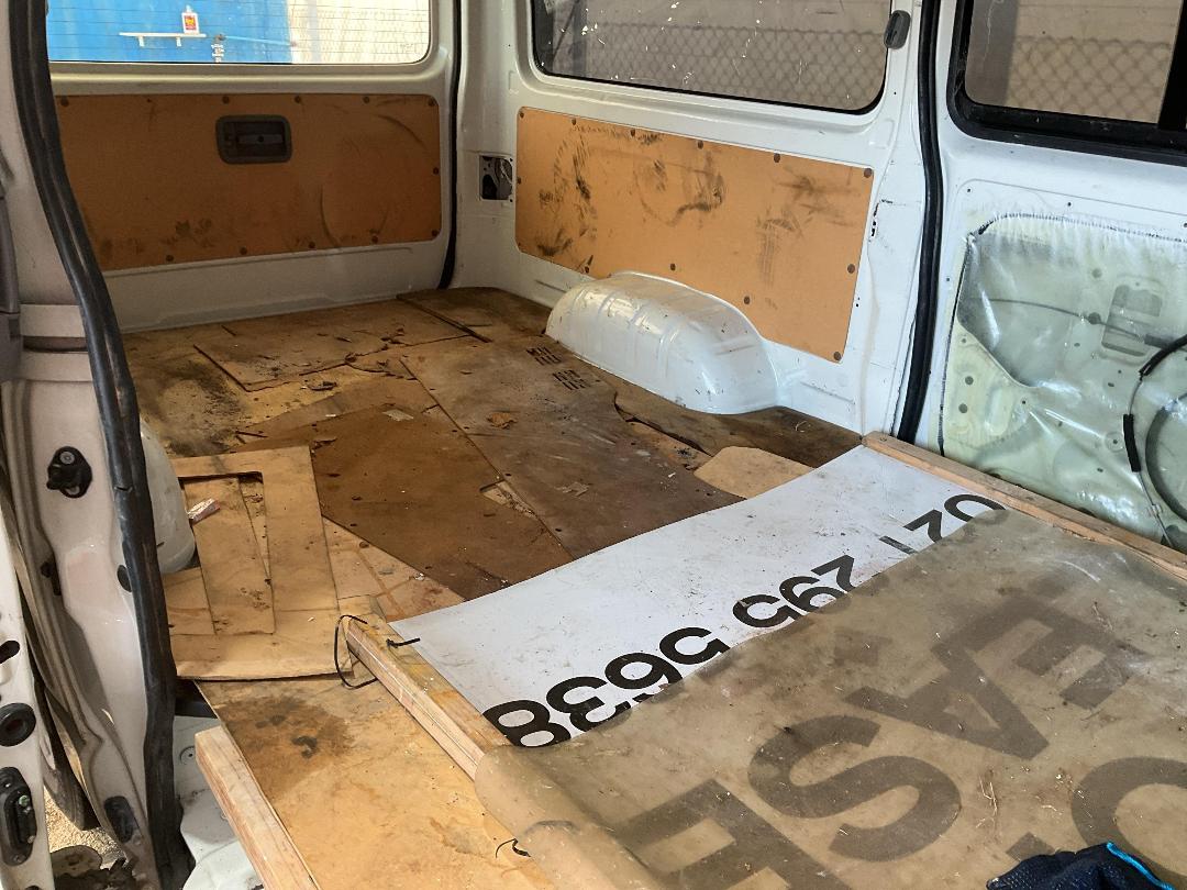 Photo '20' of Toyota Hiace Regius ACE