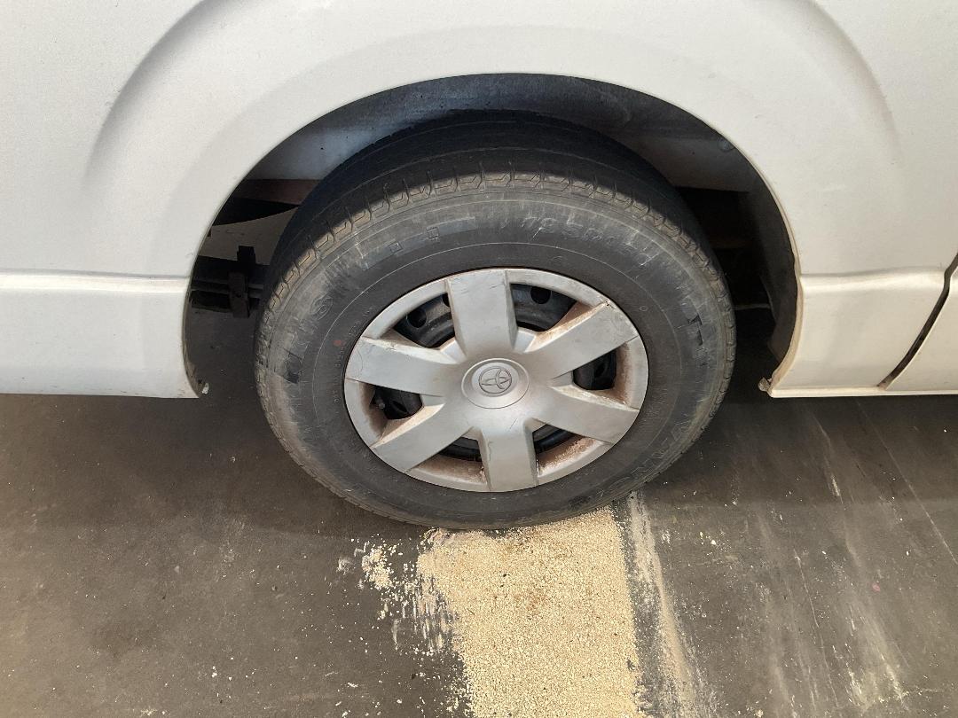 Photo '18' of Toyota Hiace Regius ACE