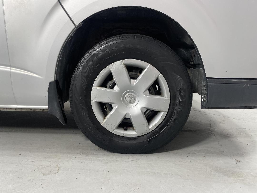 Photo '9' of Toyota Hiace Photo '9' of Toyota Hiace