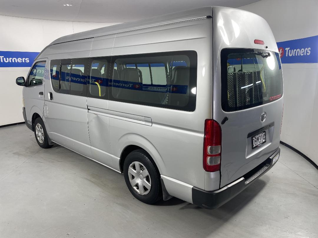 Photo '5' of Toyota Hiace Photo '5' of Toyota Hiace