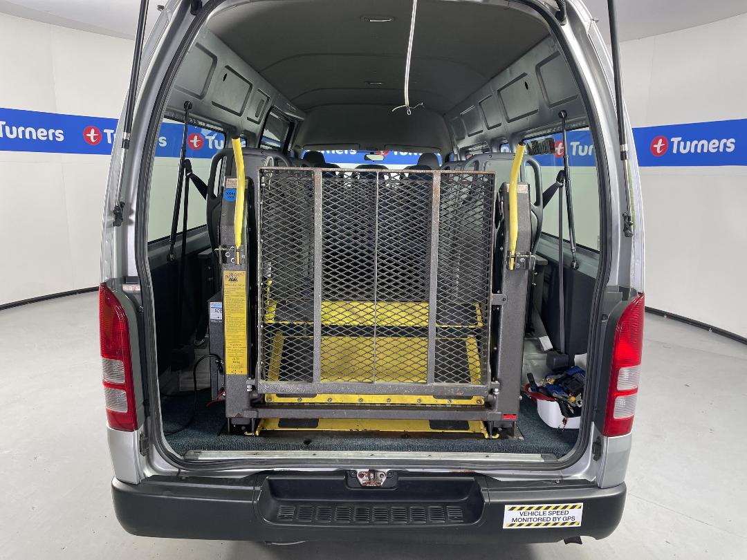 Photo '14' of Toyota Hiace Photo '14' of Toyota Hiace