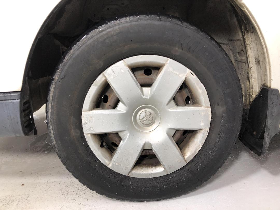 Photo '5' of Toyota Hiace ZL Photo '5' of Toyota Hiace ZL