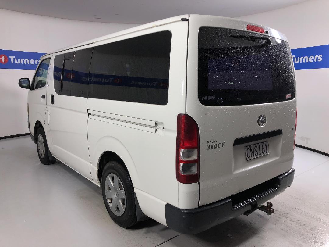 Photo '10' of Toyota Hiace ZL Photo '10' of Toyota Hiace ZL