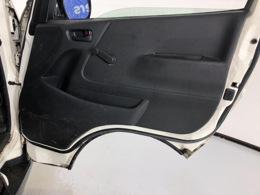 Photo '13' of Toyota Hiace ZL Photo '13' of Toyota Hiace ZL