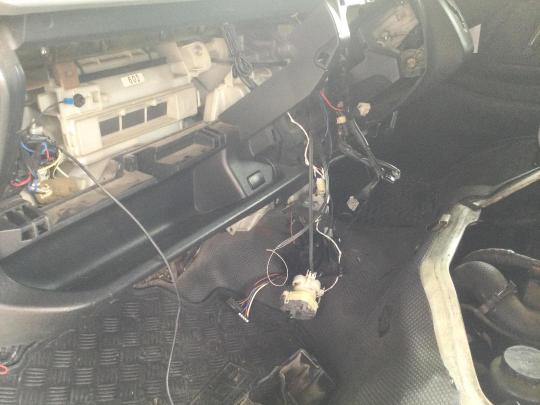 Photo '13' of Toyota Hiace Photo '13' of Toyota Hiace