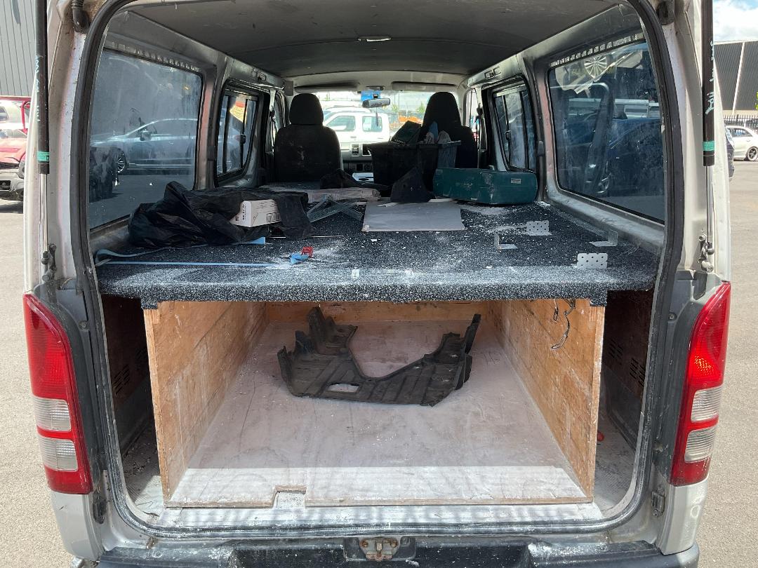 Photo '17' of Toyota Hiace Photo '17' of Toyota Hiace