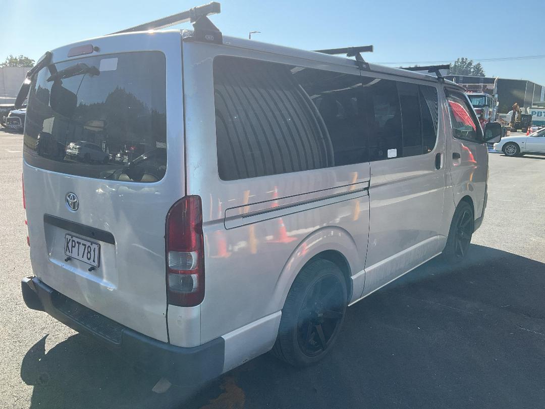 Photo '4' of Toyota Hiace Photo '4' of Toyota Hiace