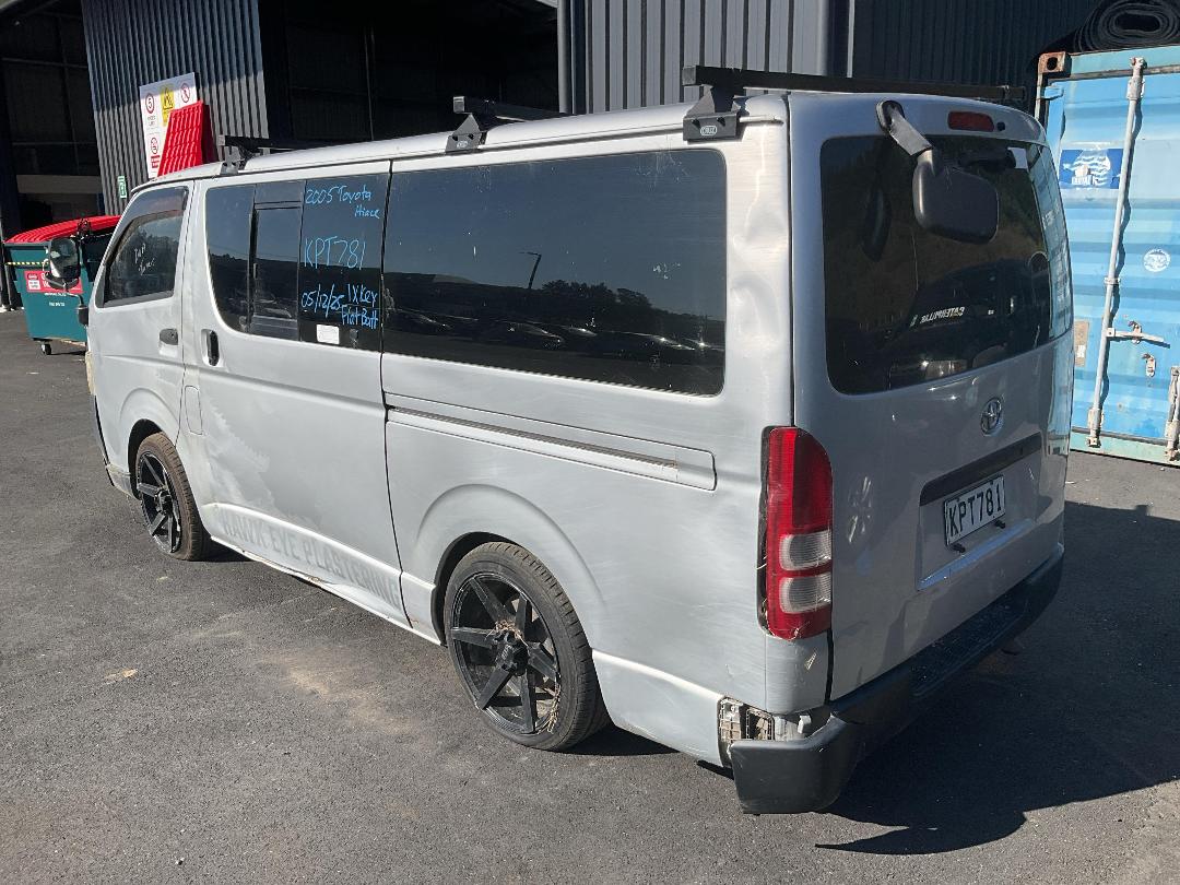 Photo '3' of Toyota Hiace Photo '3' of Toyota Hiace