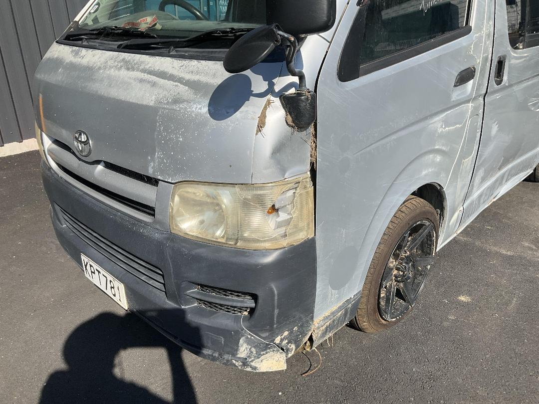 Photo '9' of Toyota Hiace Photo '9' of Toyota Hiace