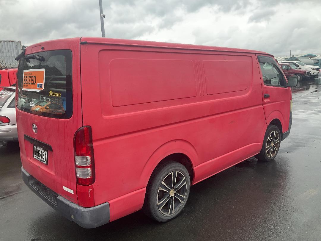 Photo '5' of Toyota Hiace Photo '5' of Toyota Hiace