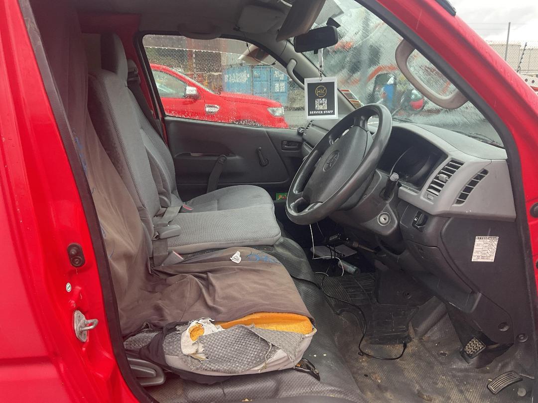 Photo '7' of Toyota Hiace Photo '7' of Toyota Hiace