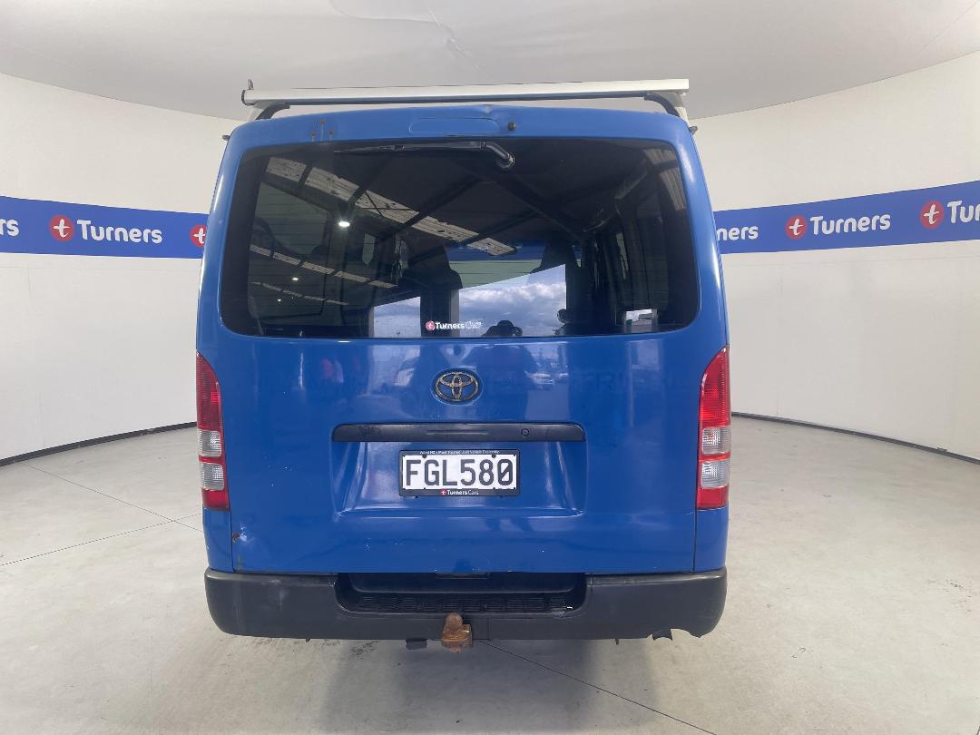 Photo '6' of Toyota Hiace