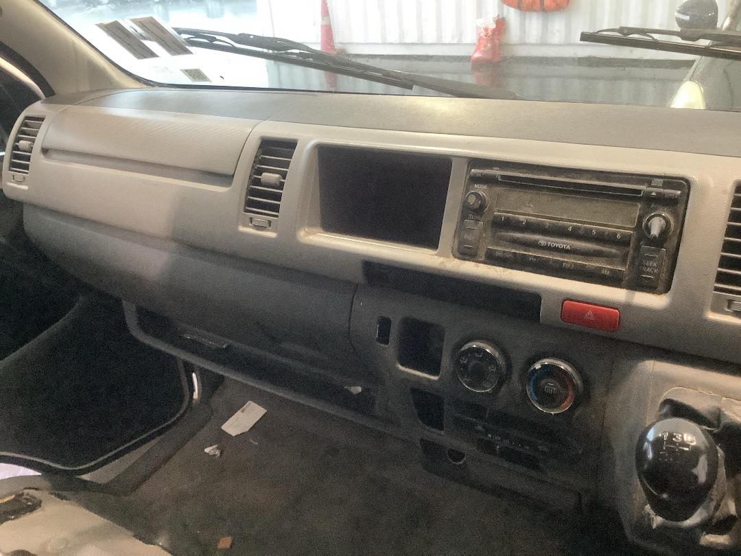 Photo '17' of Toyota Hiace Tdzx