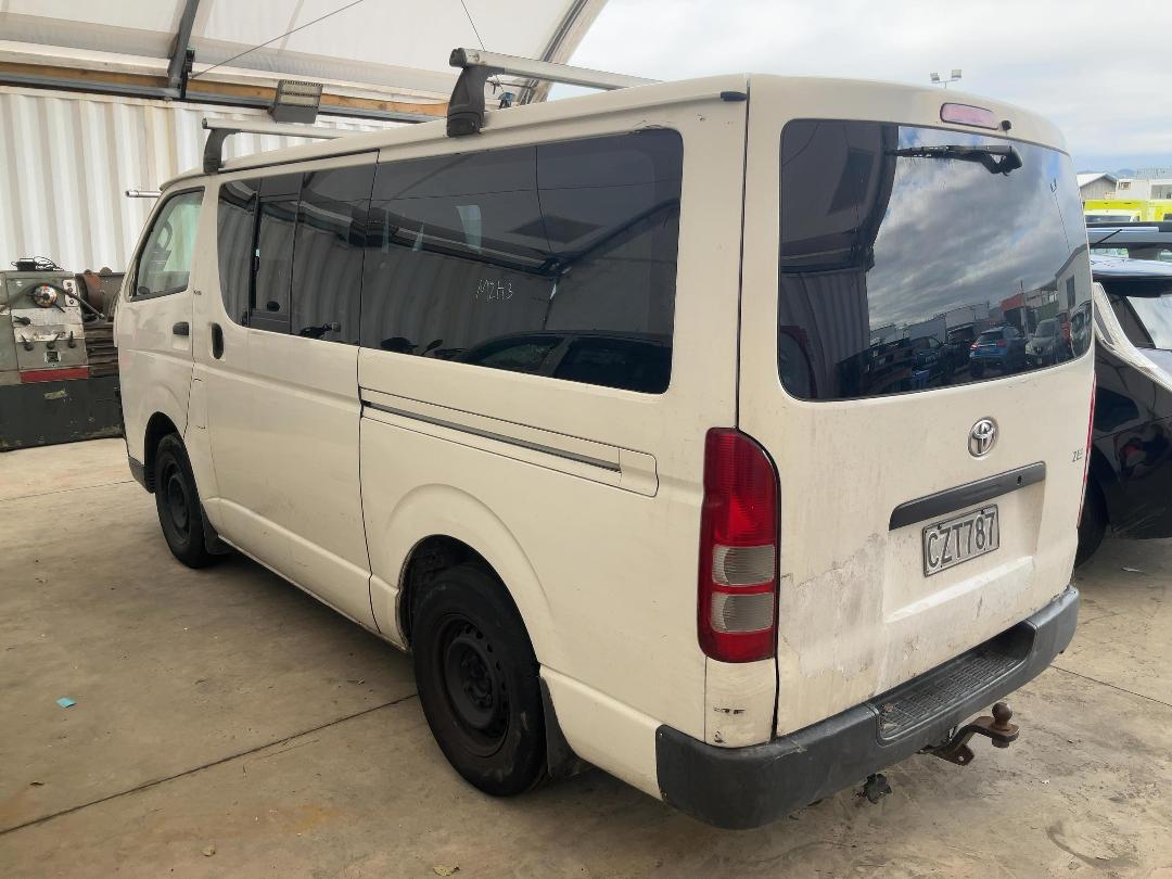Photo '4' of Toyota Hiace Tdzl