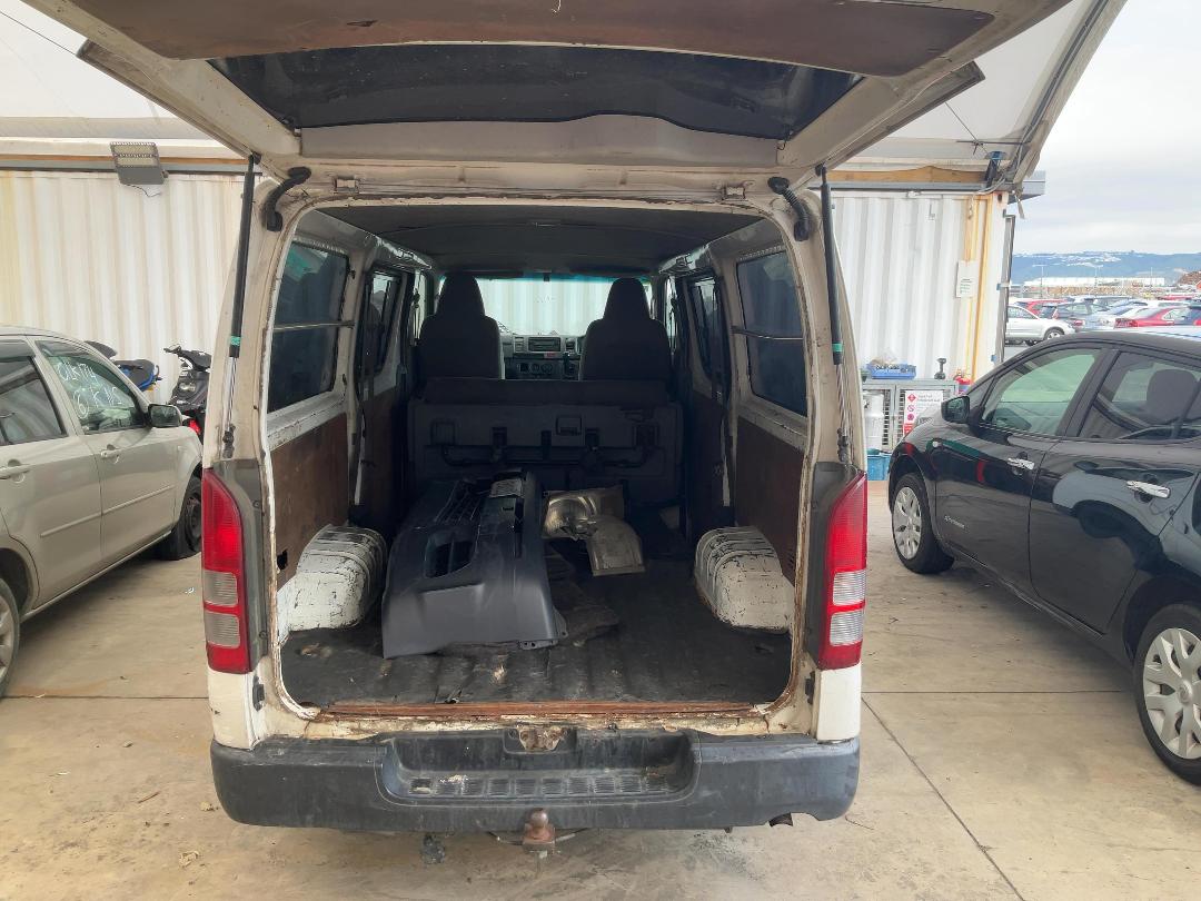 Photo '16' of Toyota Hiace Tdzl