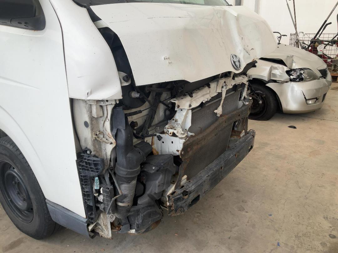 Photo '17' of Toyota Hiace Tdzl