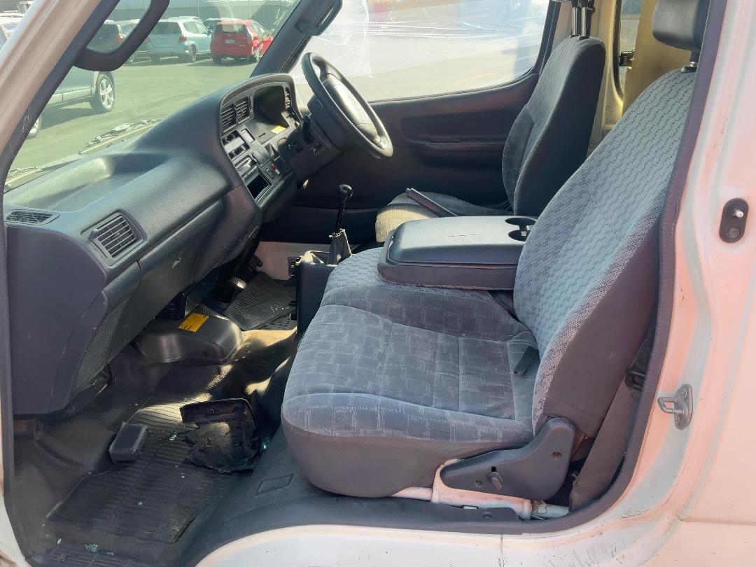 Photo '12' of Toyota Hiace ZX