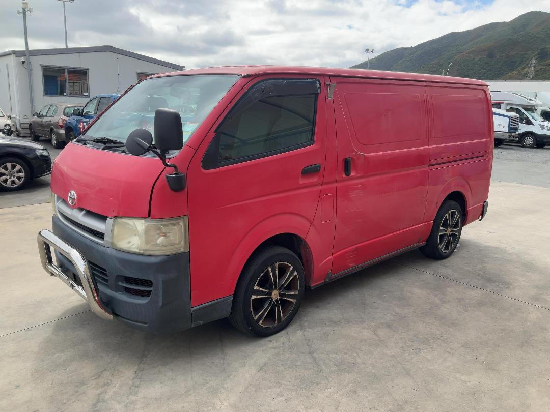 Photo '2' of Toyota Hiace