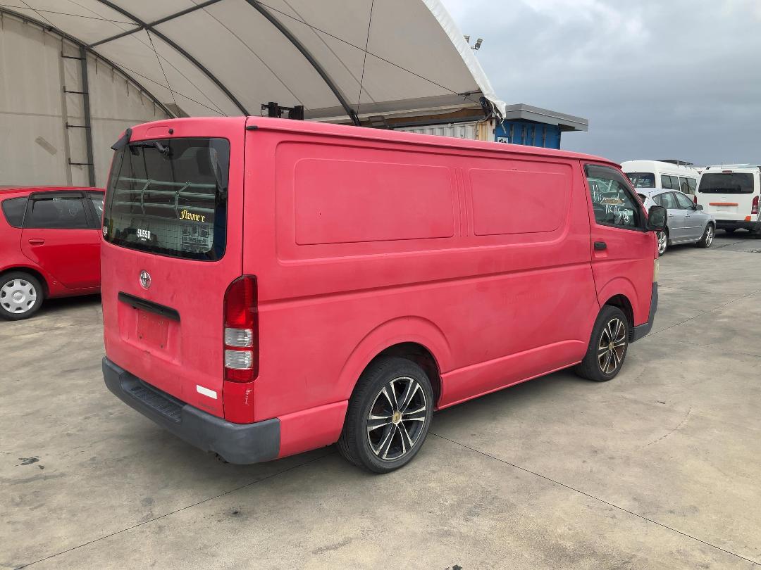 Photo '6' of Toyota Hiace