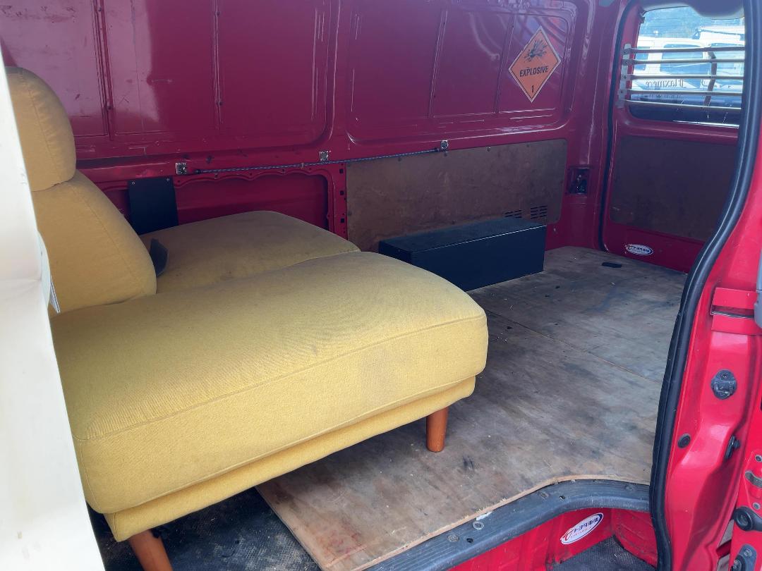 Photo '13' of Toyota Hiace