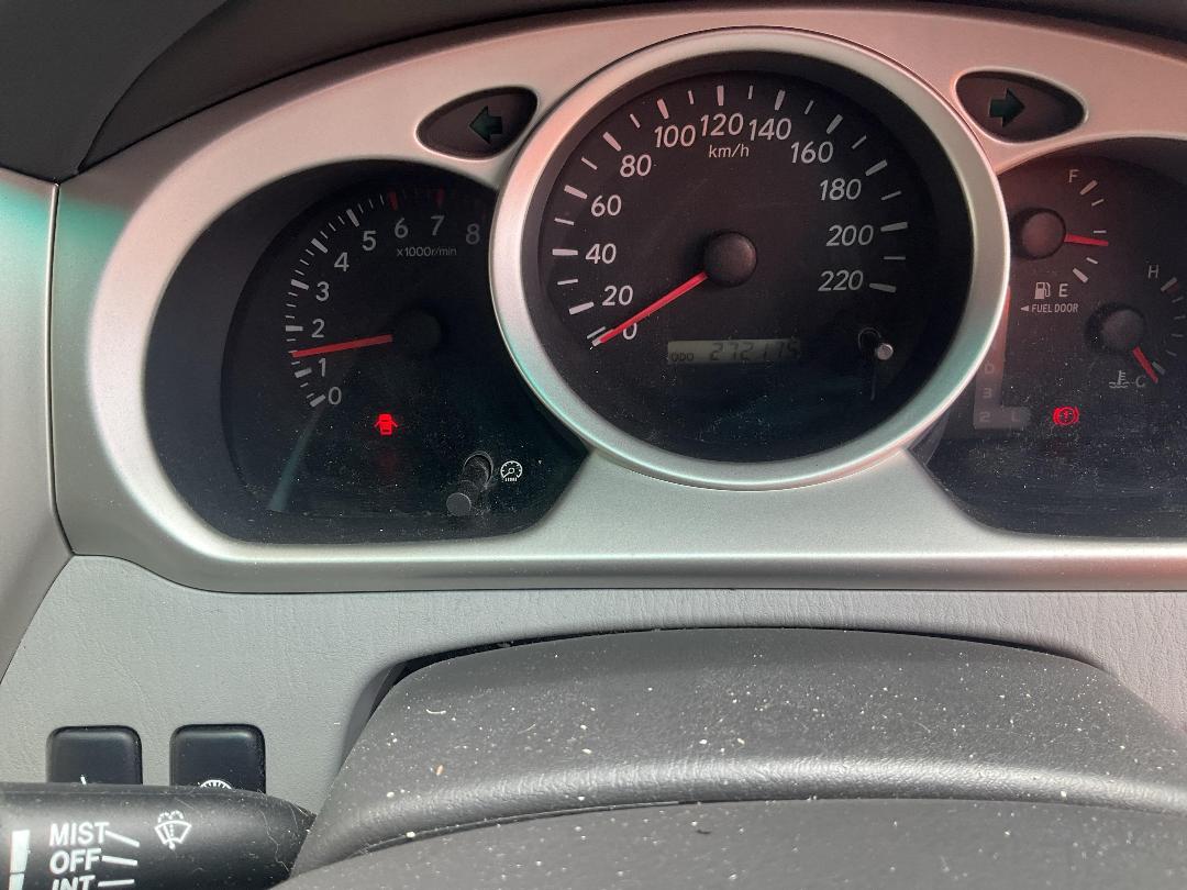 Photo '8' of Toyota Highlander