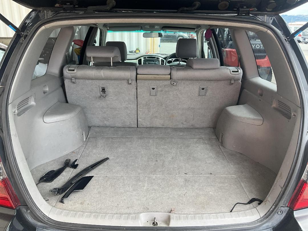 Photo '11' of Toyota Highlander