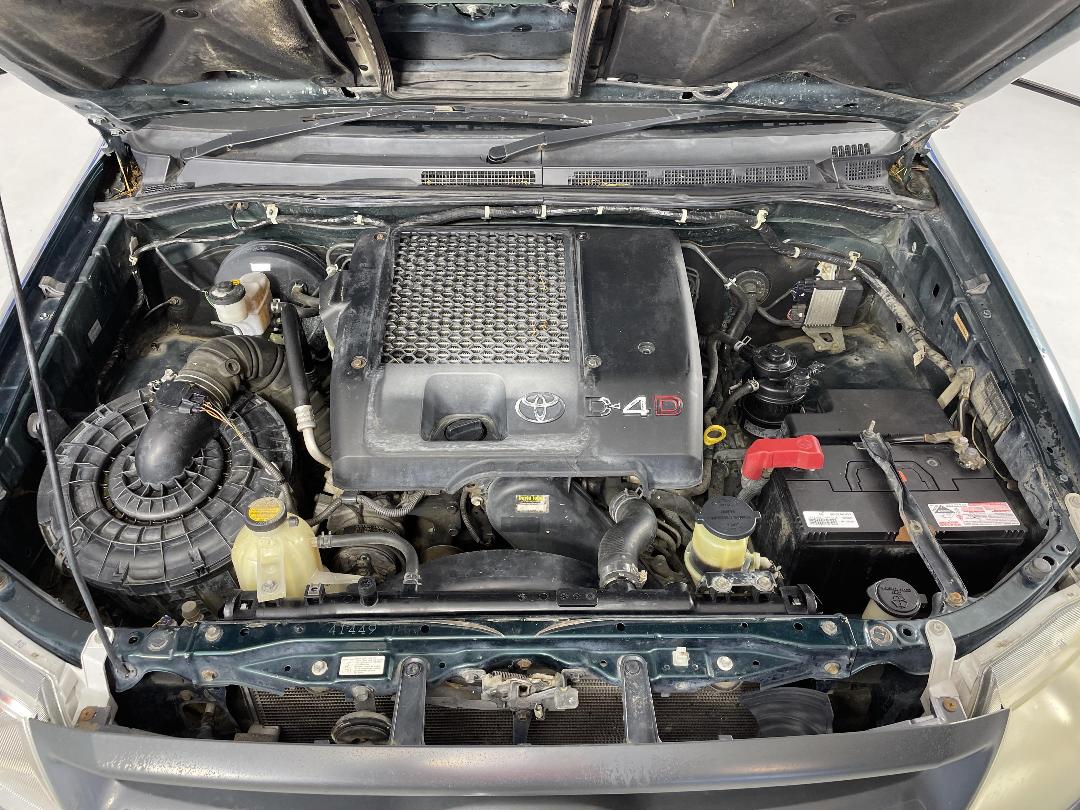 Photo '13' of Toyota Hilux