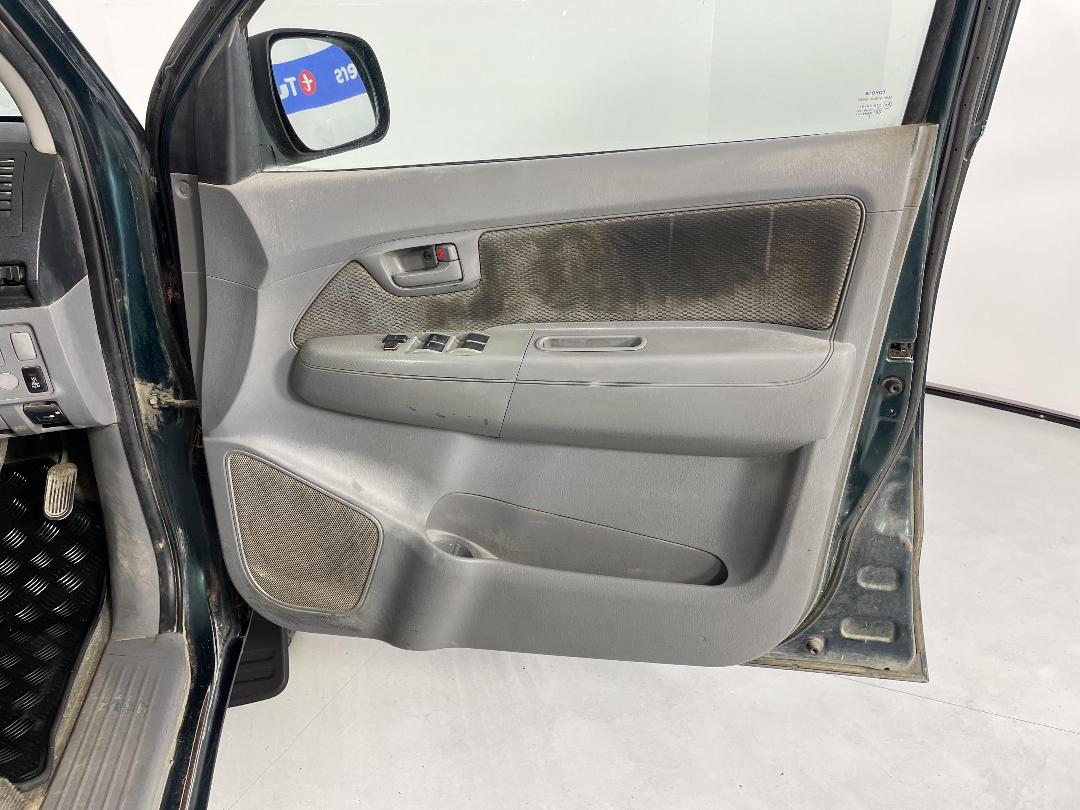 Photo '15' of Toyota Hilux