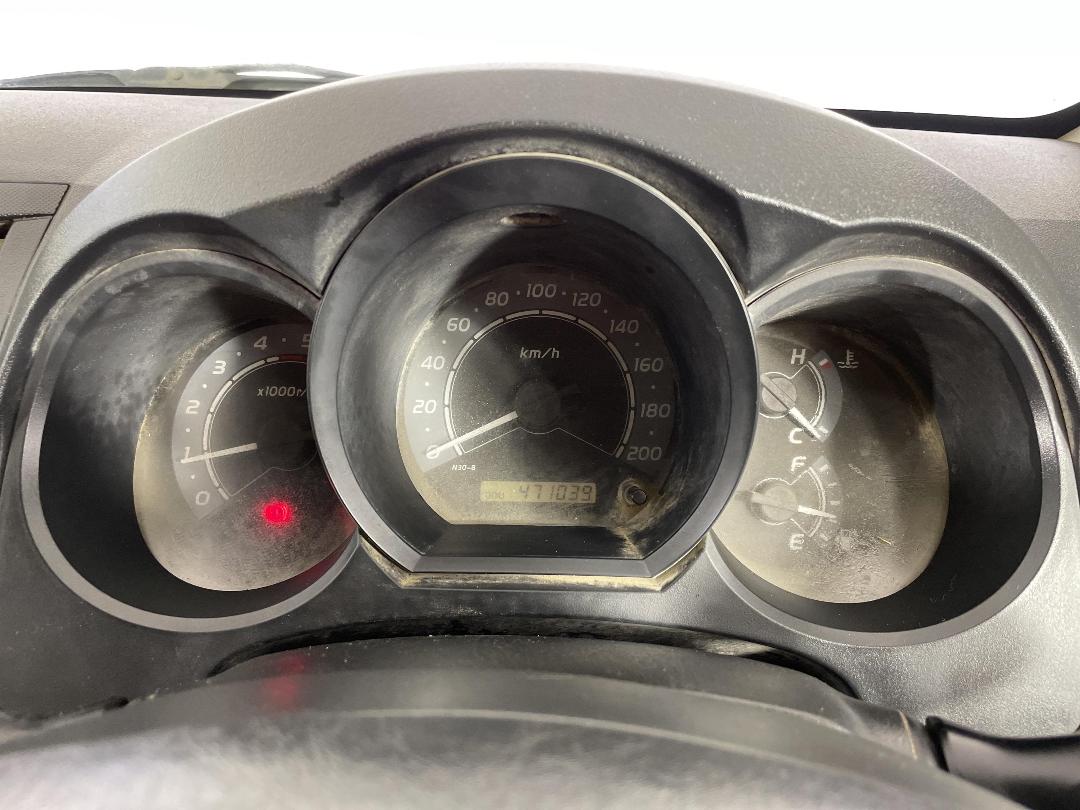 Photo '21' of Toyota Hilux