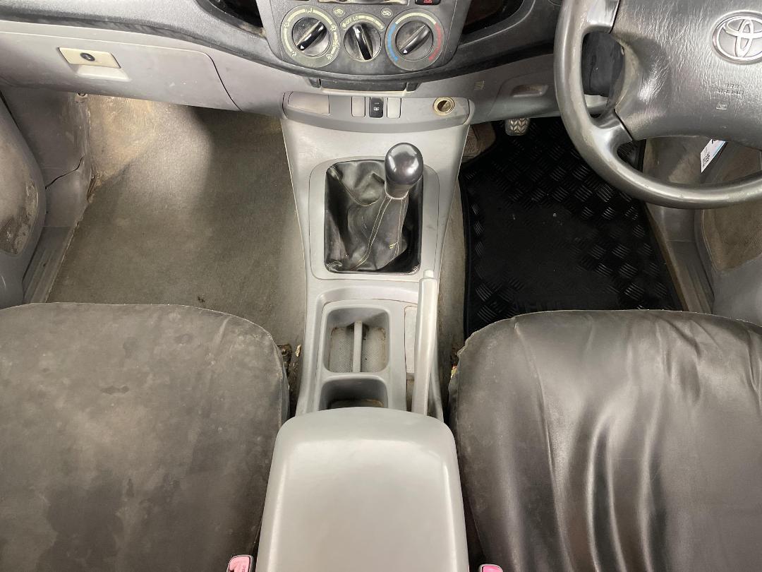 Photo '18' of Toyota Hilux