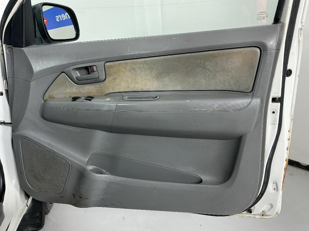 Photo '15' of Toyota Hilux