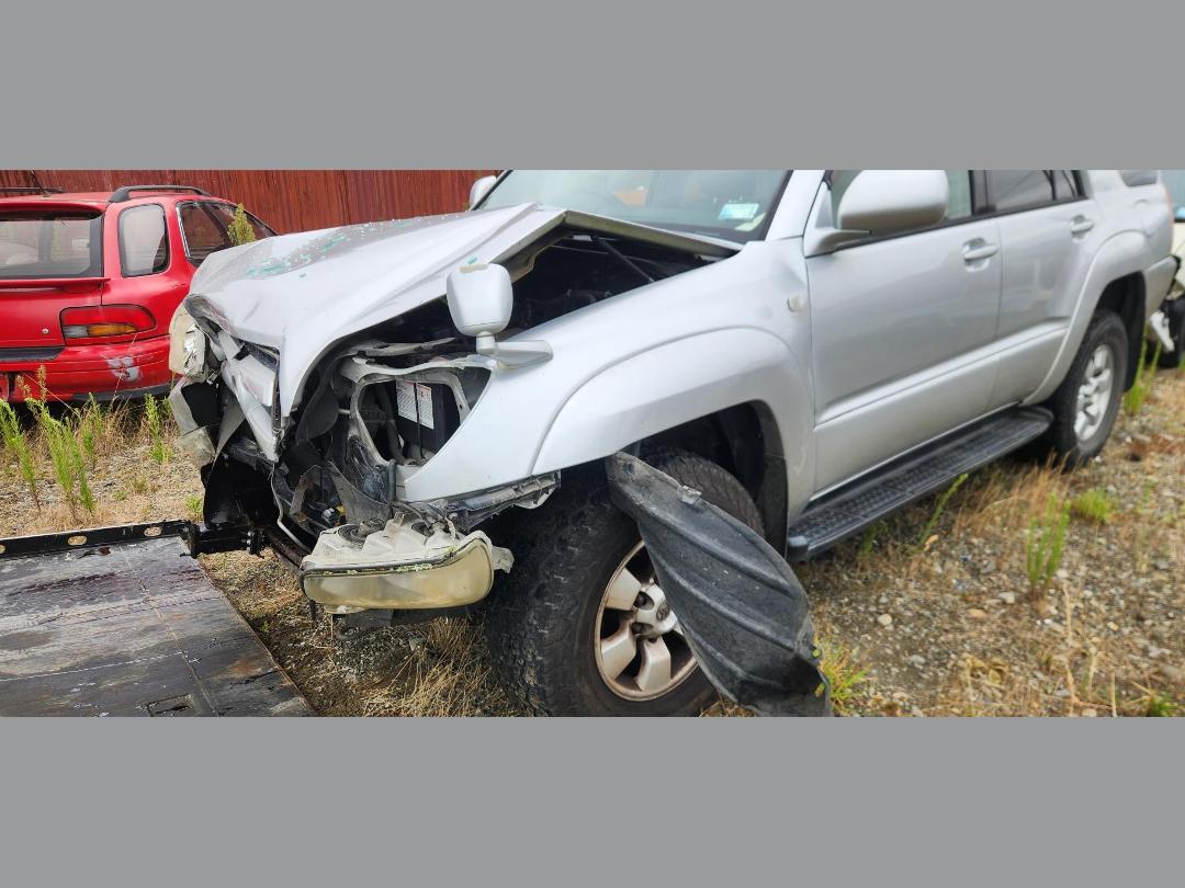 Photo '2' of Toyota Hilux Surf