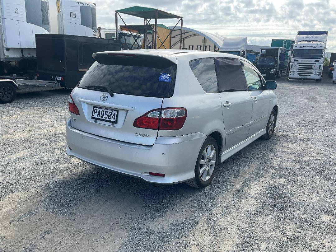 Photo '7' of Toyota Ipsum