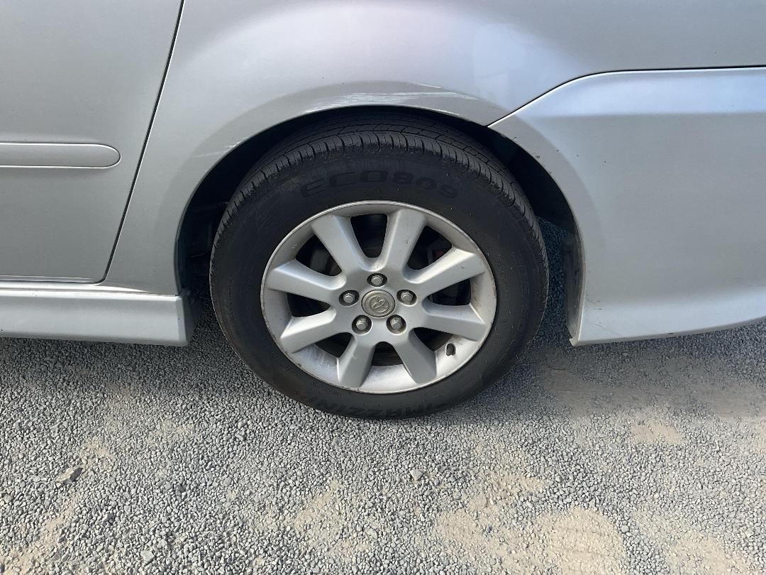 Photo '11' of Toyota Ipsum