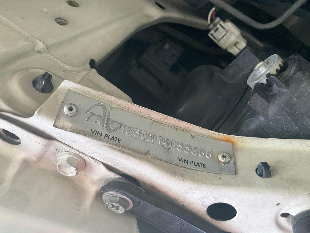 Photo '17' of Toyota Ipsum 240I