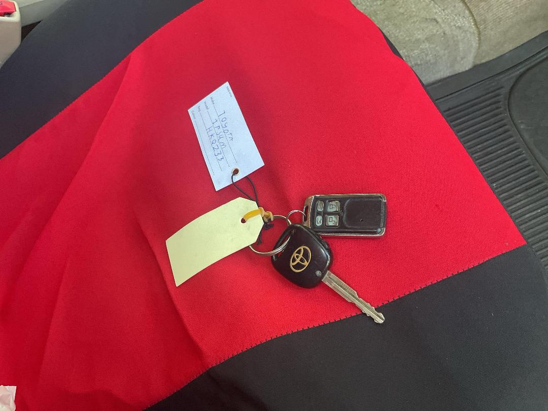 Photo '19' of Toyota Ipsum 240I