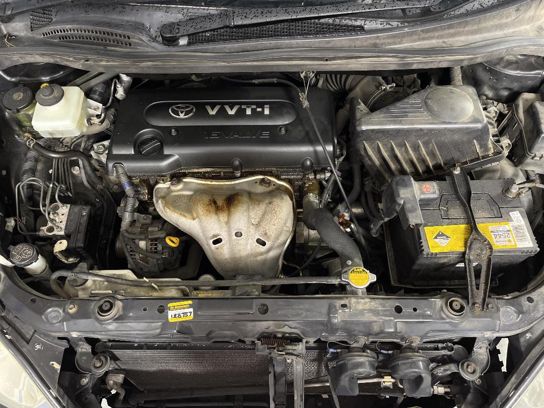 Photo '13' of Toyota Ipsum