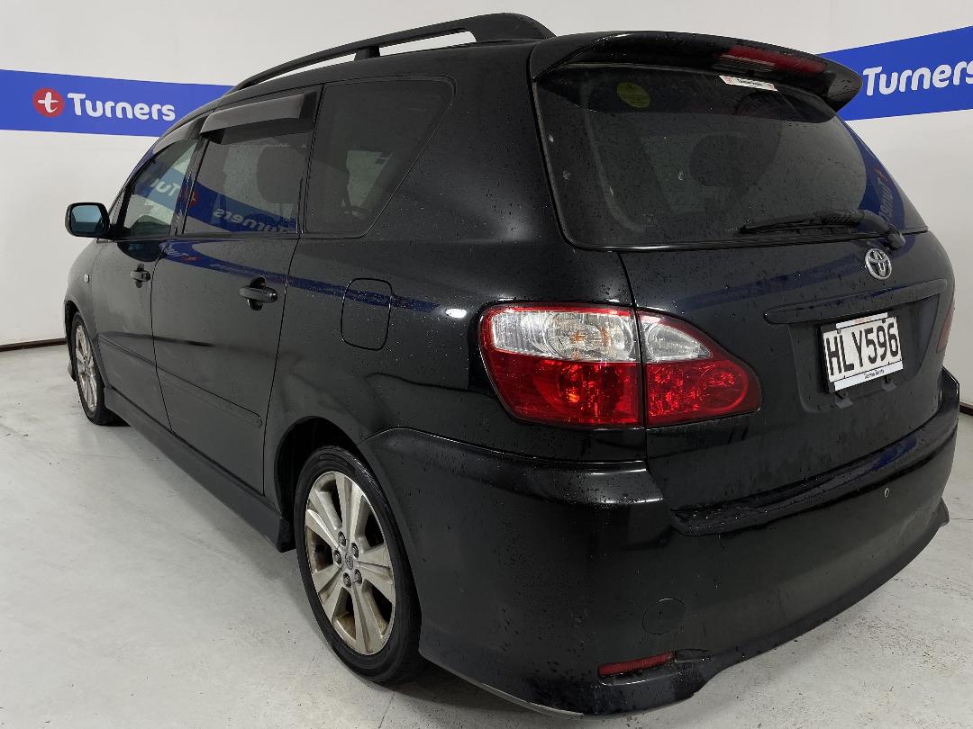 Photo '5' of Toyota Ipsum