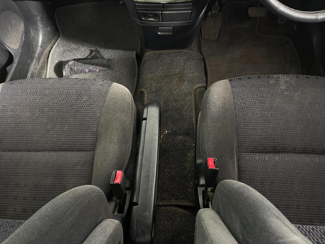 Photo '18' of Toyota Ipsum