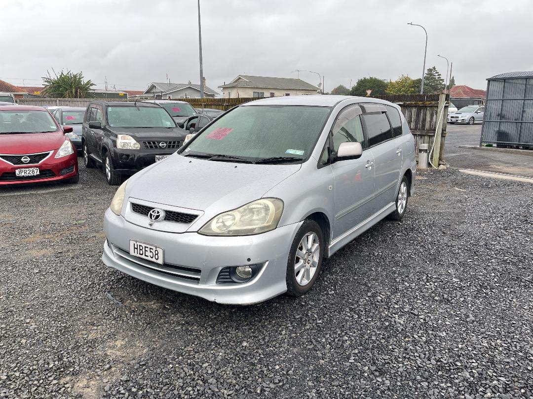 Photo '3' of Toyota Ipsum Photo '3' of Toyota Ipsum