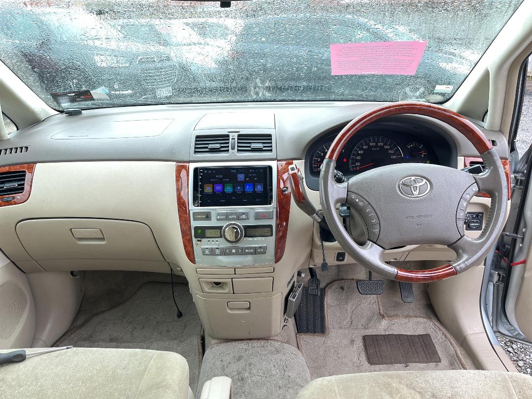 Photo '15' of Toyota Ipsum Photo '15' of Toyota Ipsum