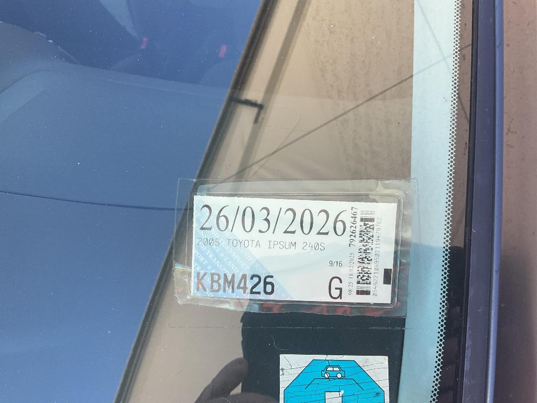 Photo '13' of Toyota Ipsum 240S Photo '13' of Toyota Ipsum 240S