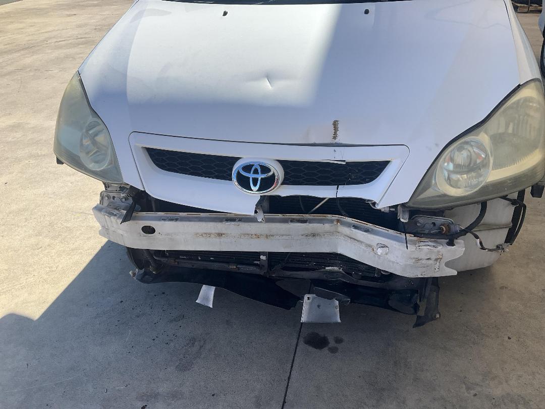 Photo '16' of Toyota Ipsum 240S Photo '16' of Toyota Ipsum 240S